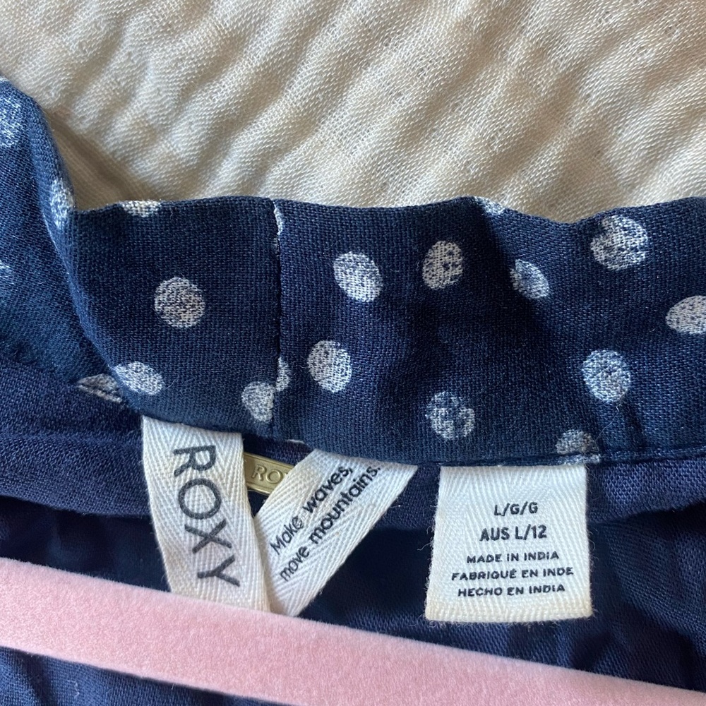 Roxy Blouse - Picture 4 of 4